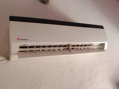 dawlance Ac In new condition few years used whatsapp 03146039211