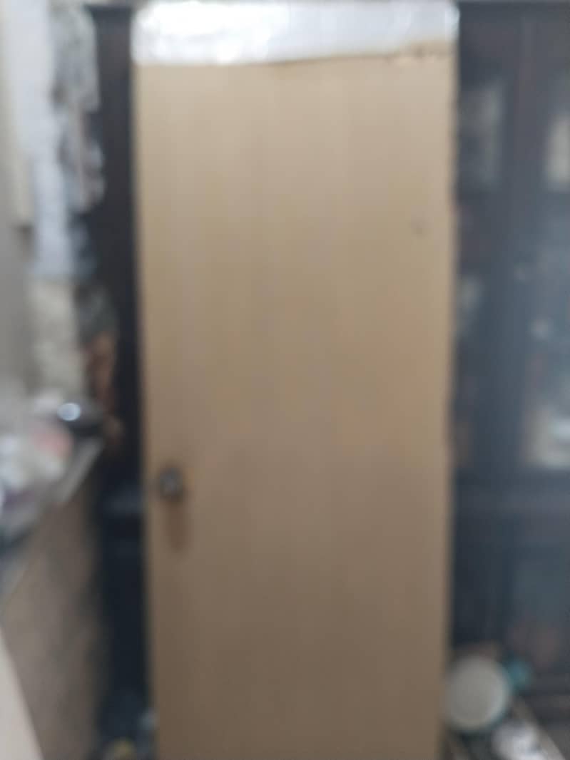 03162998577 8