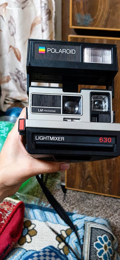 POLAROID instant camera  630