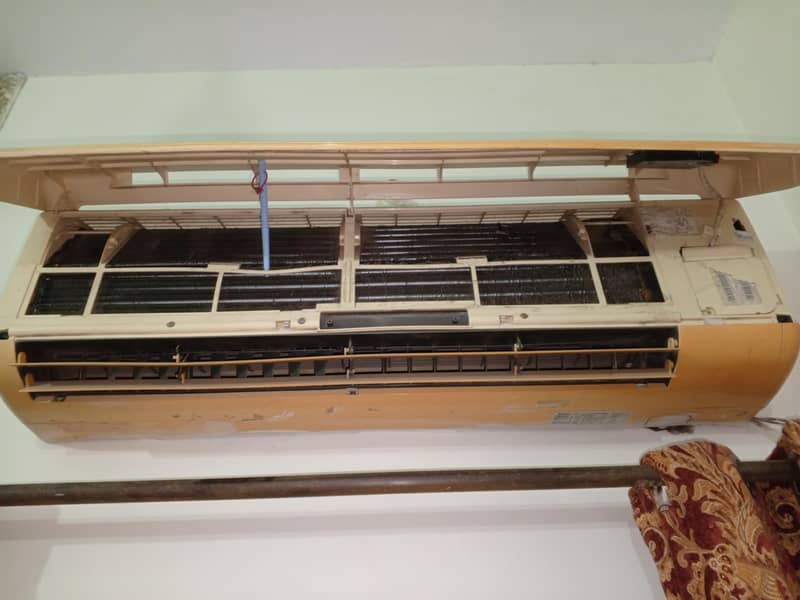 Orient Split AC 1