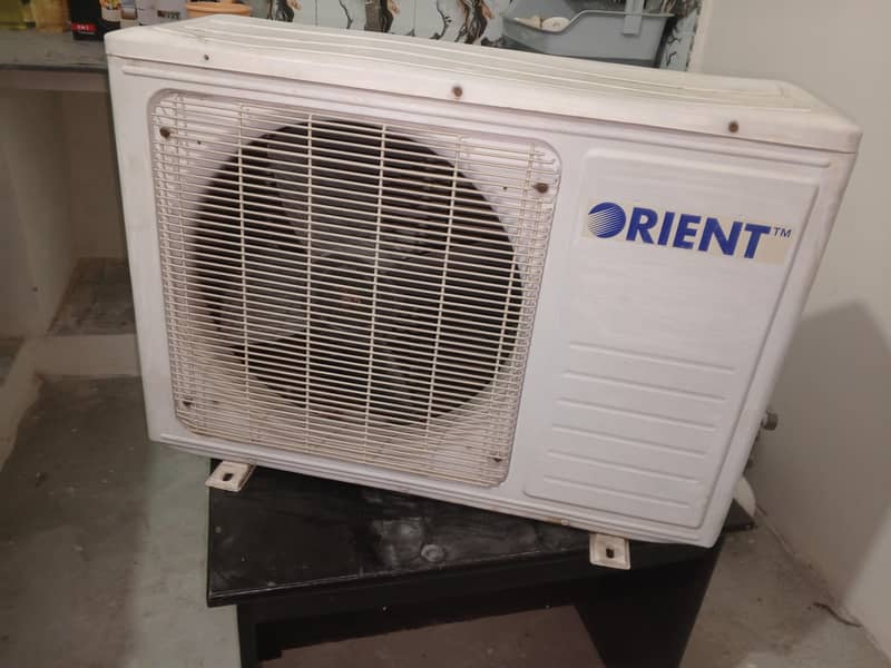 Orient Split AC 4