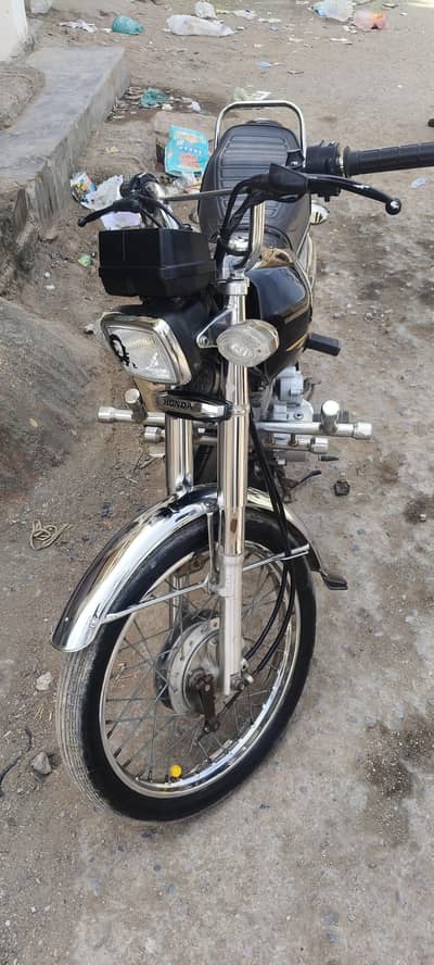 Honda 125 spacial edition