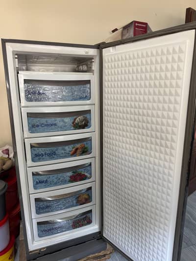 single door freezer