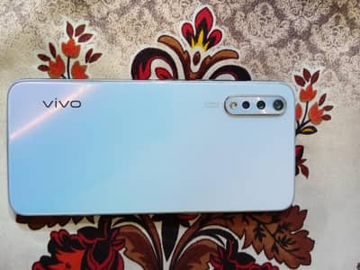 Vivo S1