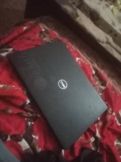 Laptop urgent sale 03364237950 only sim call