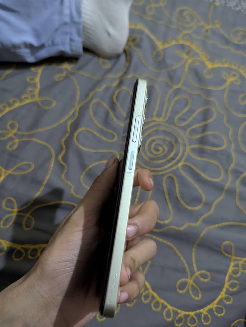 Realme C75 4