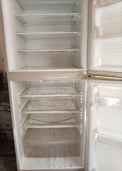 •Fridge for Sale – Well Maintained & Fully Working