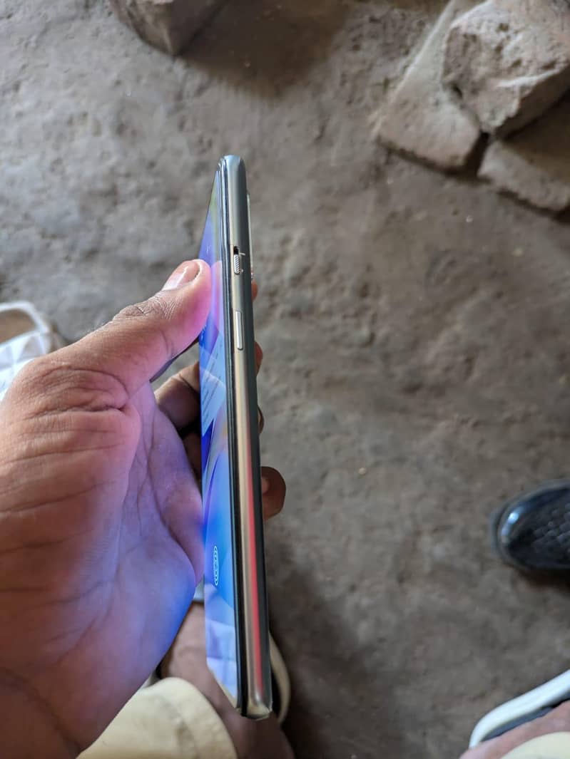 One Plus 8T 4