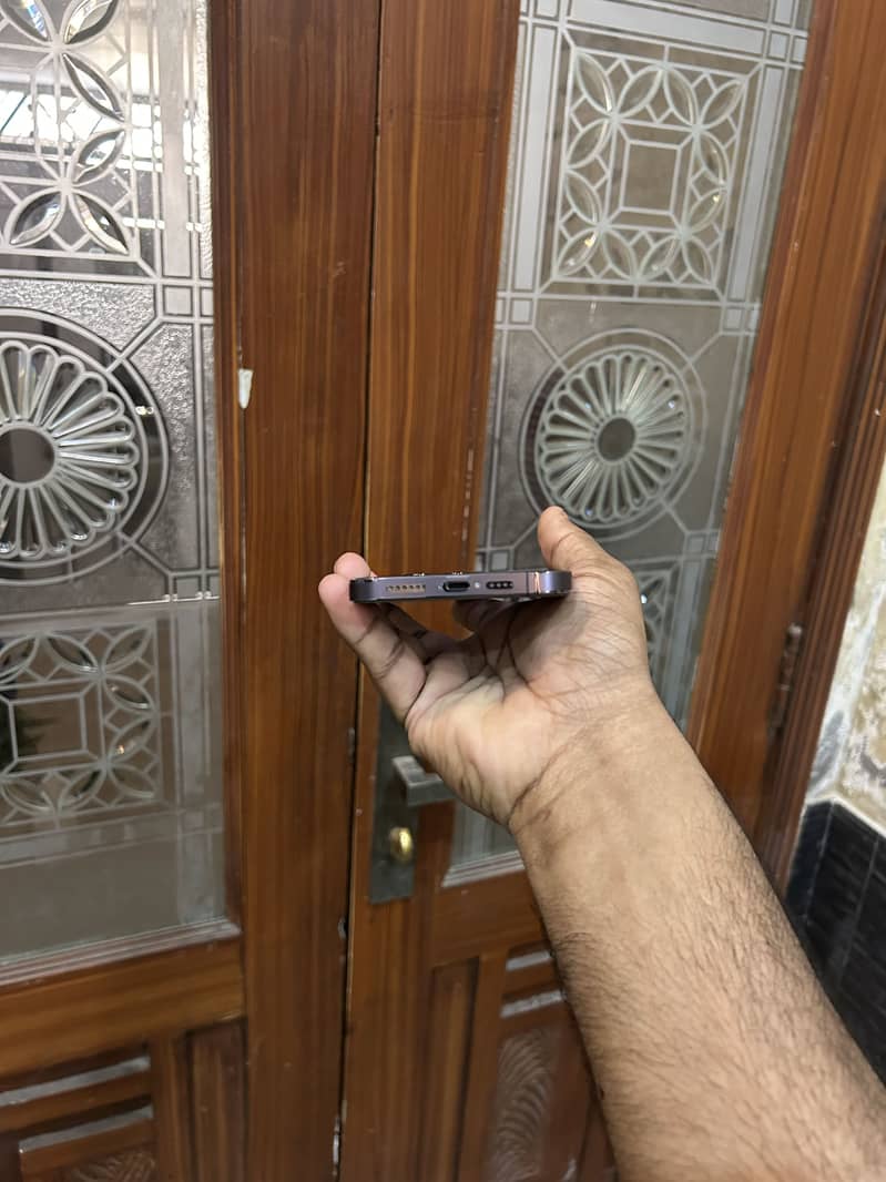 iPhone 14 Pro Max 7