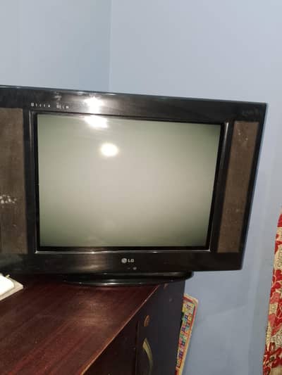 tv for sell non afroadble person