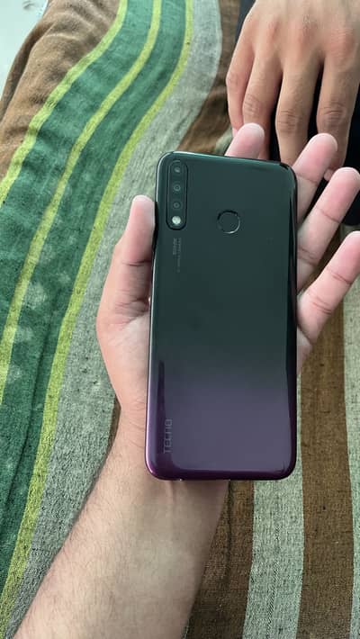 Tecno Spark 4