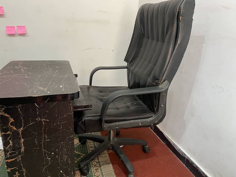 Study and Work Table & Chair 2