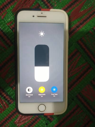 Apple iPhone 8