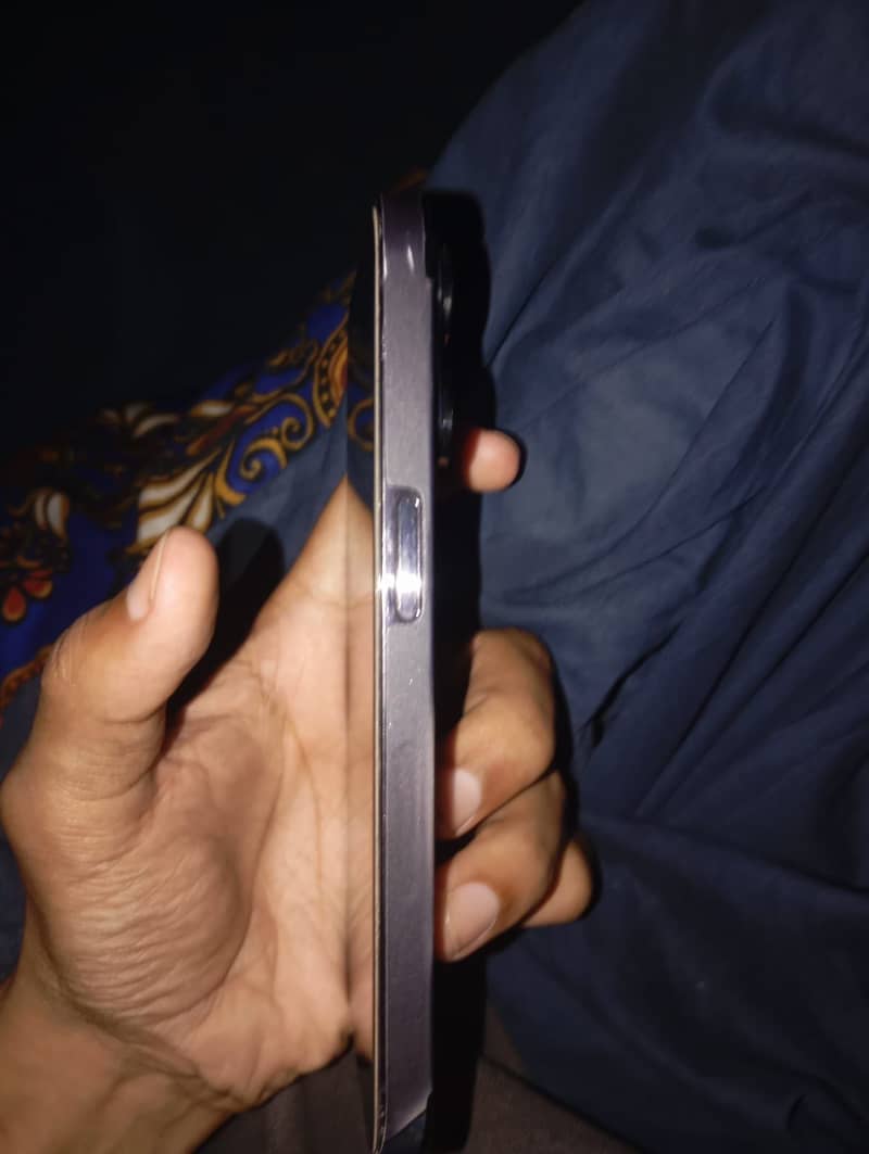 Apple iPhone 14 Pro 1