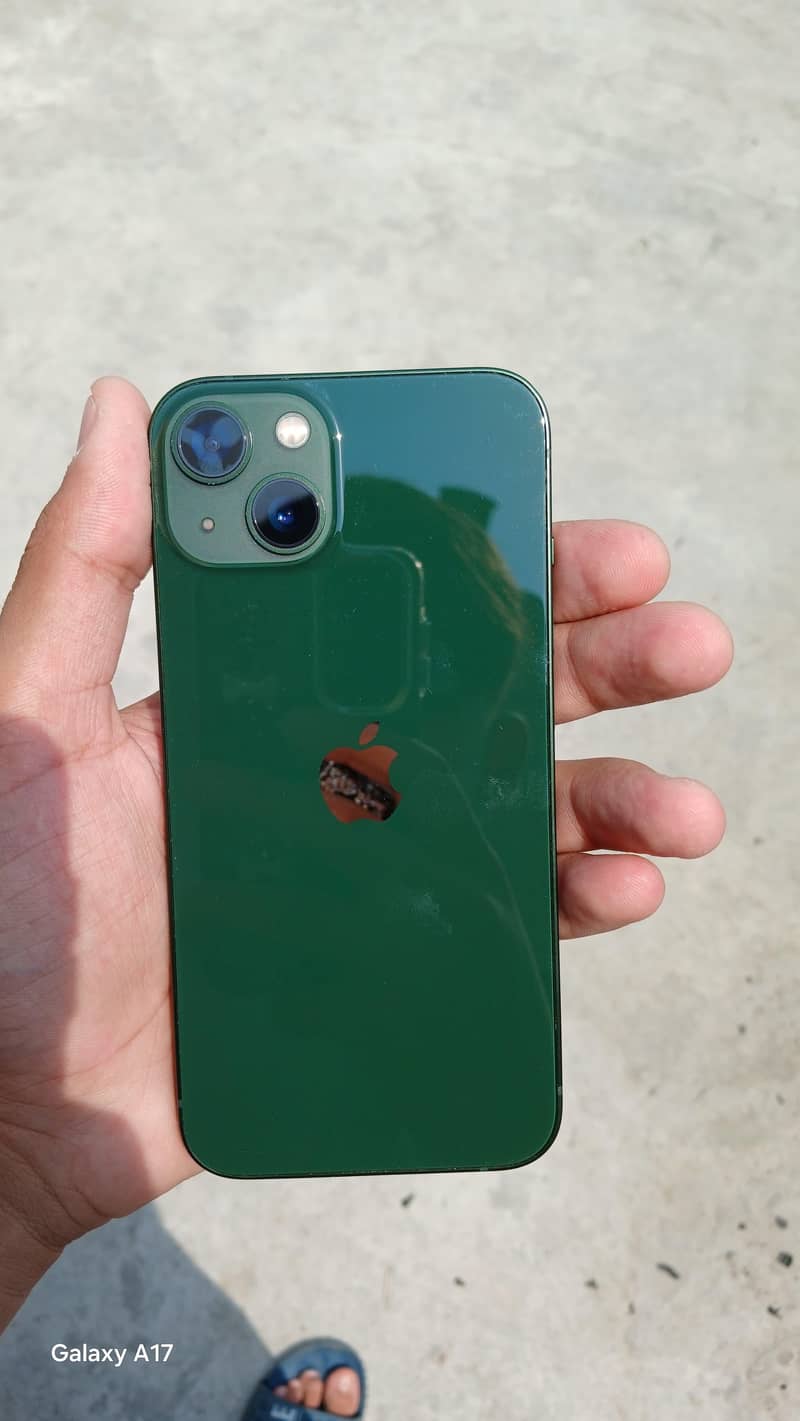 Apple iPhone 13 0