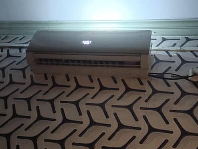 Haier 1.5 inverter AC used 10/10 condition