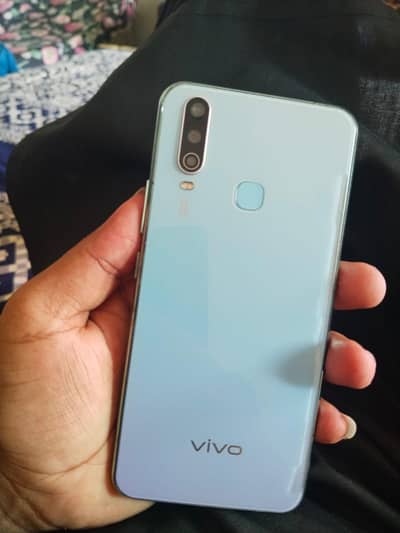 Vivo Y17