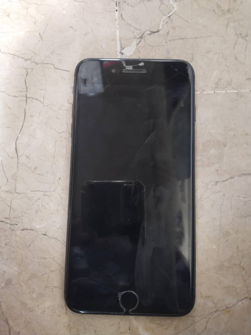 Apple iPhone 8 Plus 0
