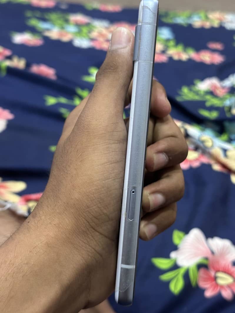 Google Pixel 7a 3