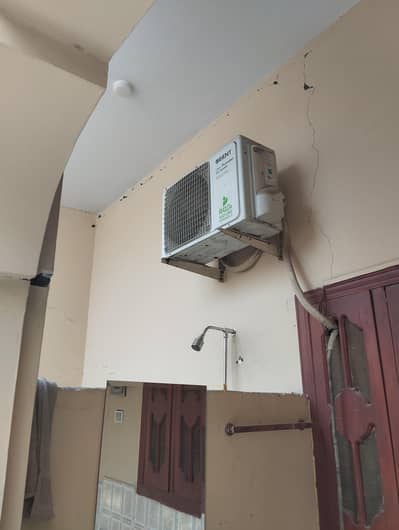 AC inverter/cool and het/chiller/1.5 ton only 2 peaces