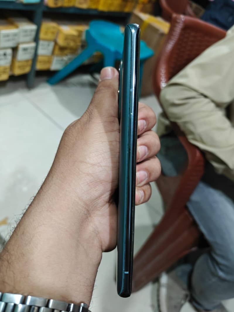 One Plus 9 Pro 6
