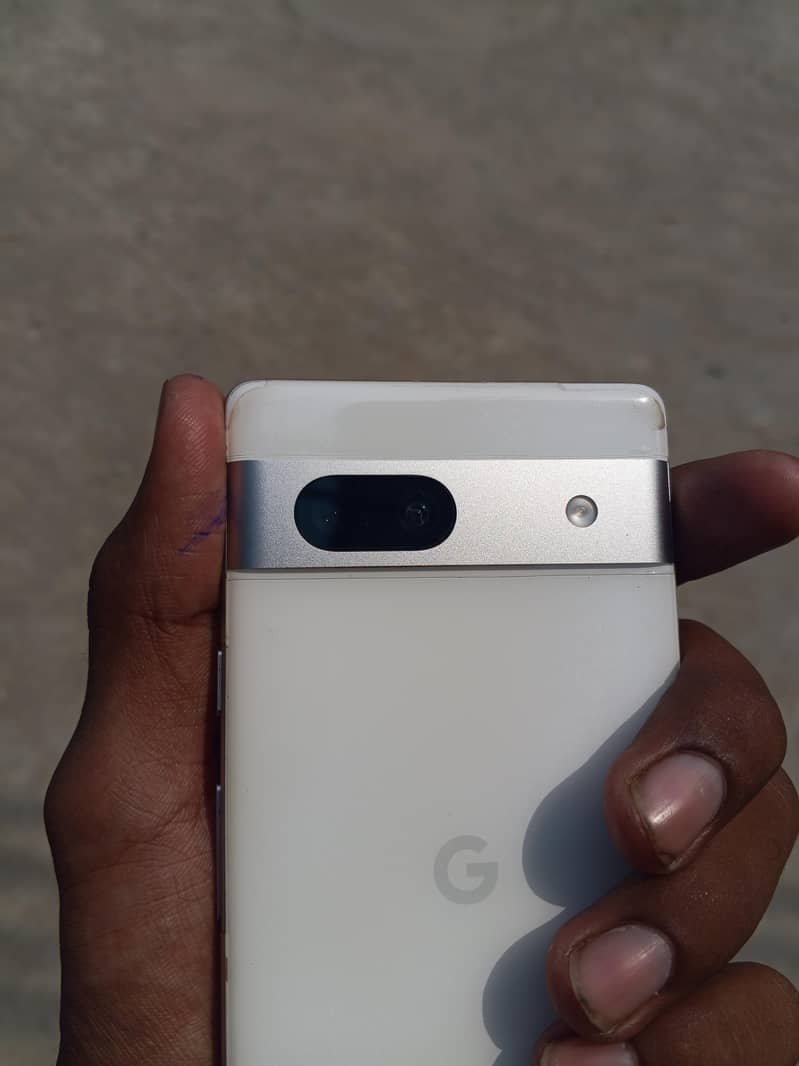 Google Pixel 7a 5