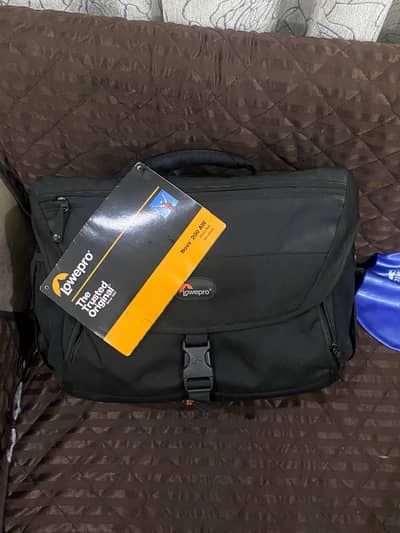 lowpro nova 200 awi brand new bag for urgent sale
