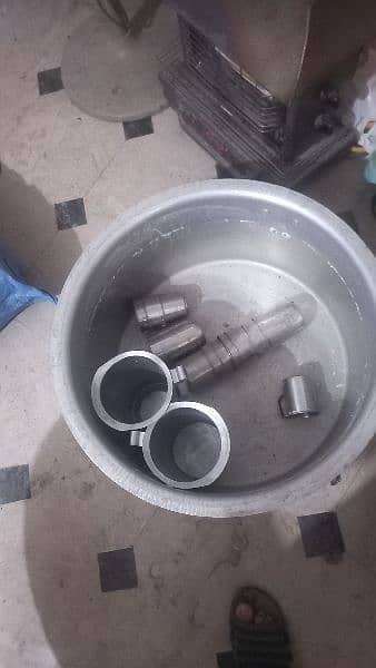 large silver degcha 2