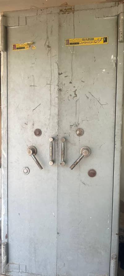 heavy-duty steel safe