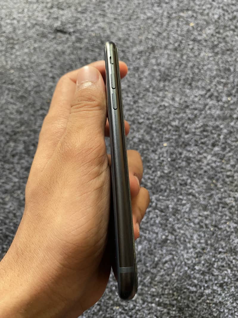 Apple iPhone SE 6