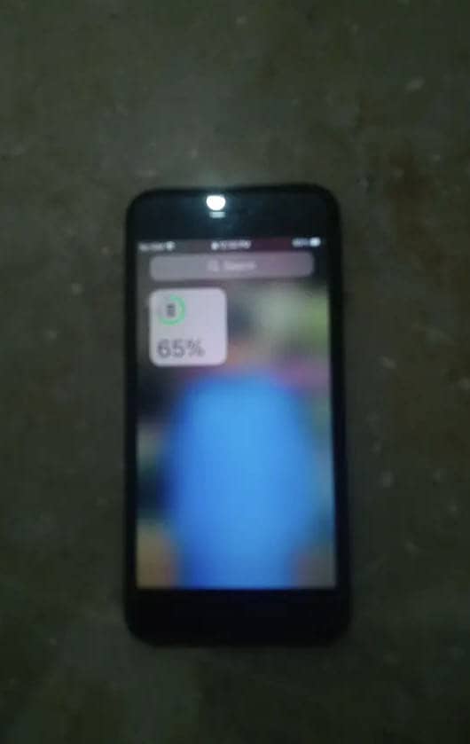 Apple iPhone 7 3