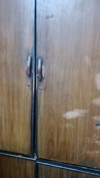 Cupboard and lcd simple 19"