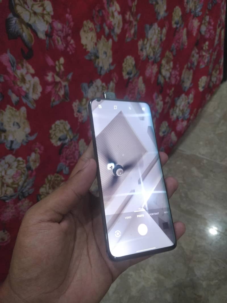 One Plus 7 Pro 6