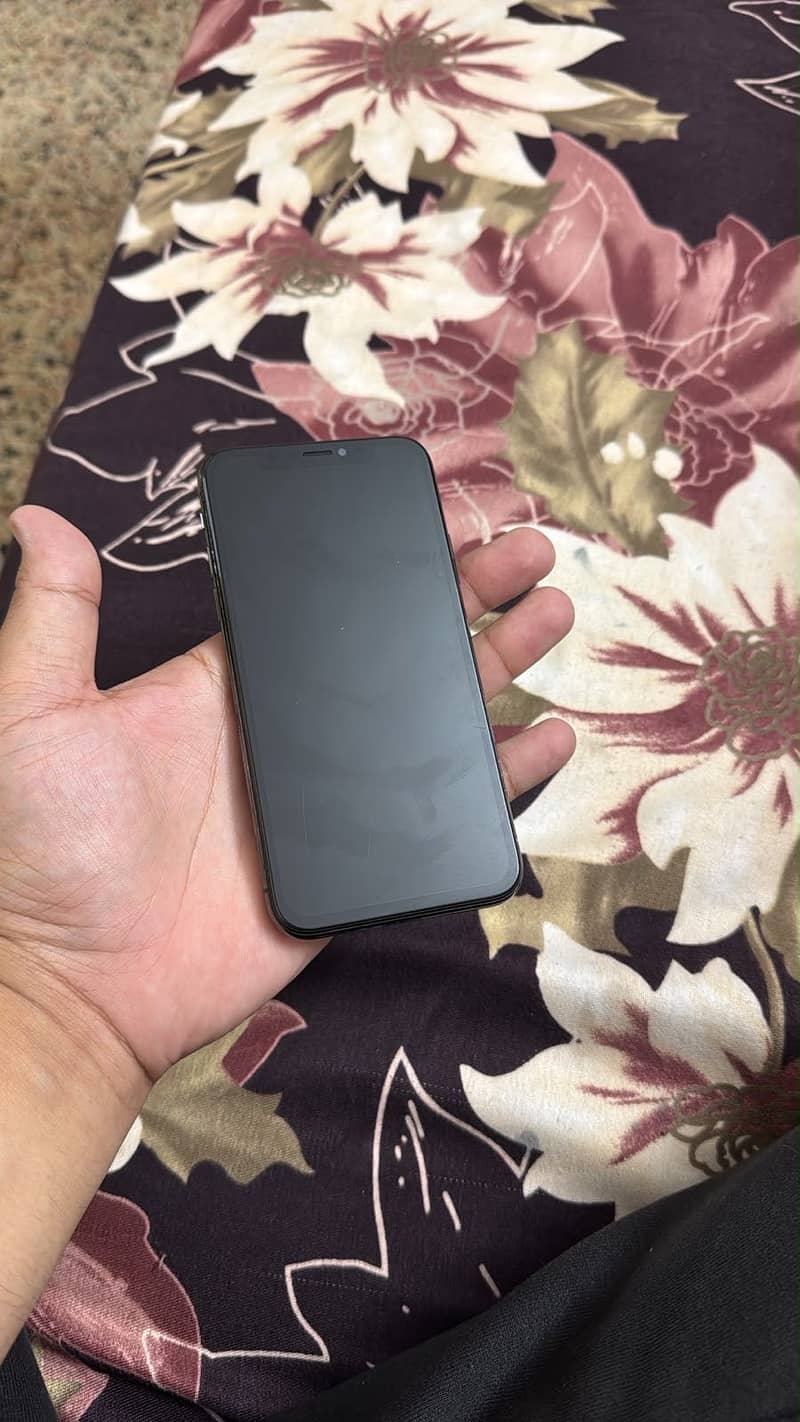 Apple iPhone X 1