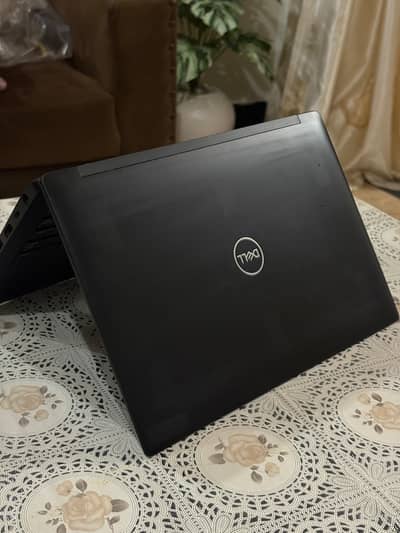 Dell latitude 7390 i5 8th Gen