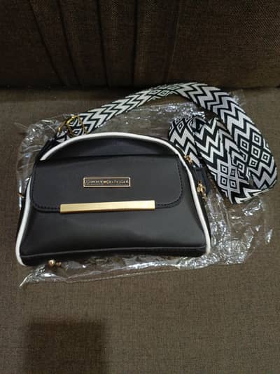 New Handbag/ Crossbody bag / New Purse