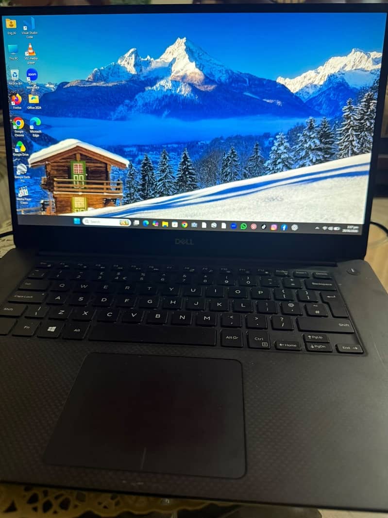 Dell Precision 5540 4