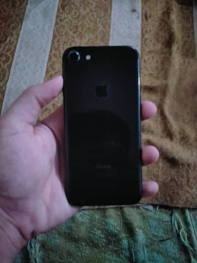 Apple iPhone 7
