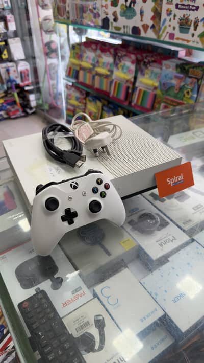 XBOX ONE S | Xbox One S 1TB | X BOX ONE S | Xbox One S 1TB | Xbox One
