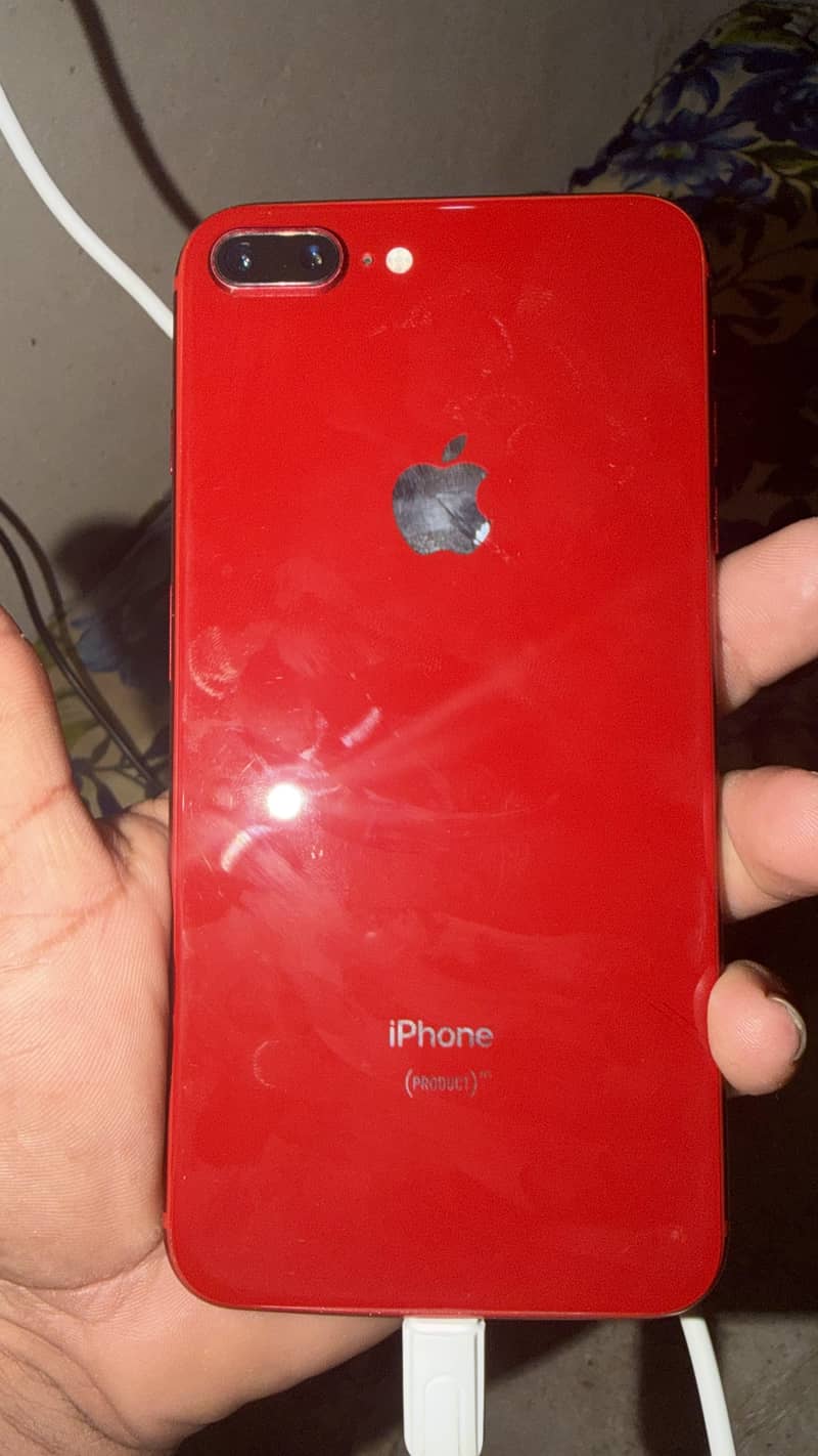 Apple iPhone 8 Plus 3