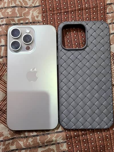 Apple iPhone 15 Pro Max