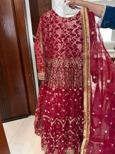 BRIDAL DRESS ONE HOUR USED ONLY