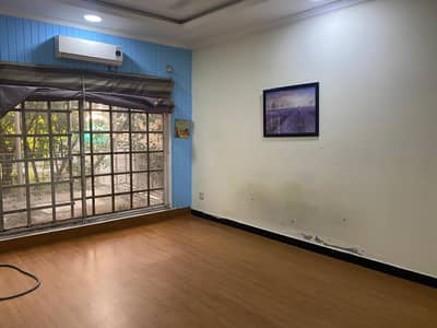 17 Marla House for sale in soan garden Block H, Islamabad  6 bedrooms