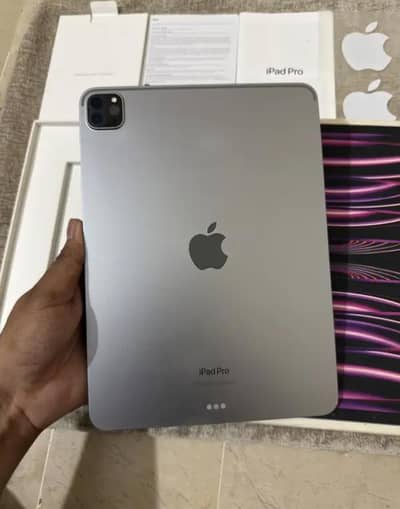iPad pro M2 Apple pen my WhatsApp No O3259039304