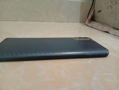 tecno spark 7T 4gb 64 gb all ok 6000 mh battery