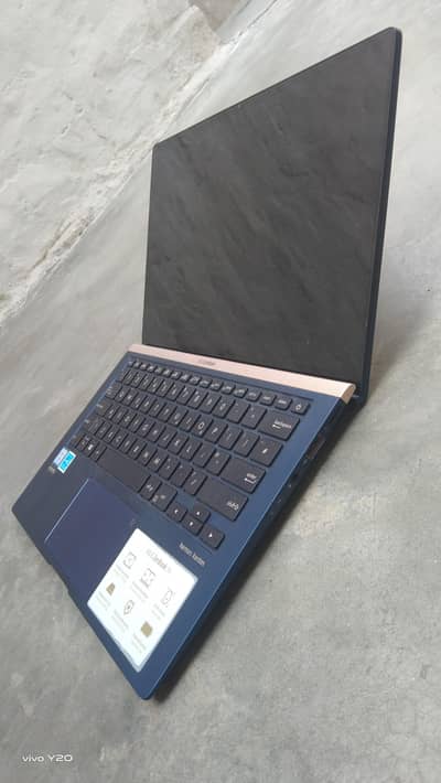 Asus ZenBook 14
