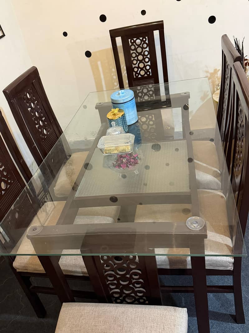 6 seater dining table 3