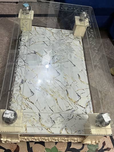 Dining table for sale