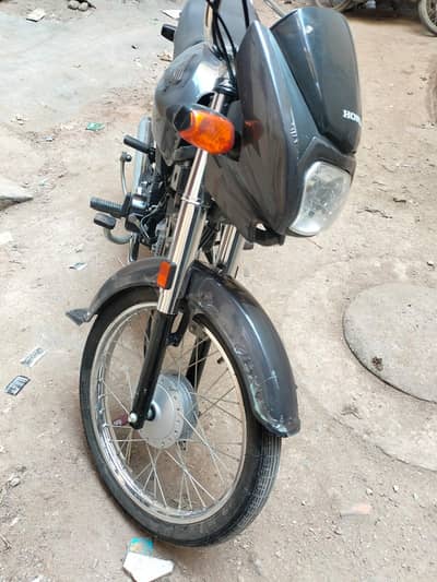 Honda CD 70 Dream 2025