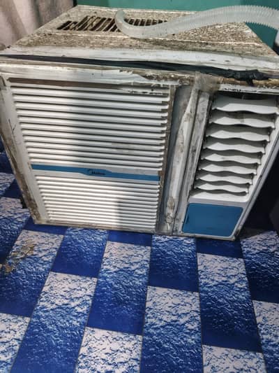 Midea 0.75 Ton AC